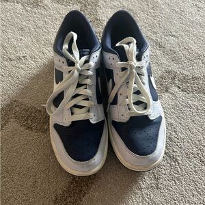 nike blue and white dunks